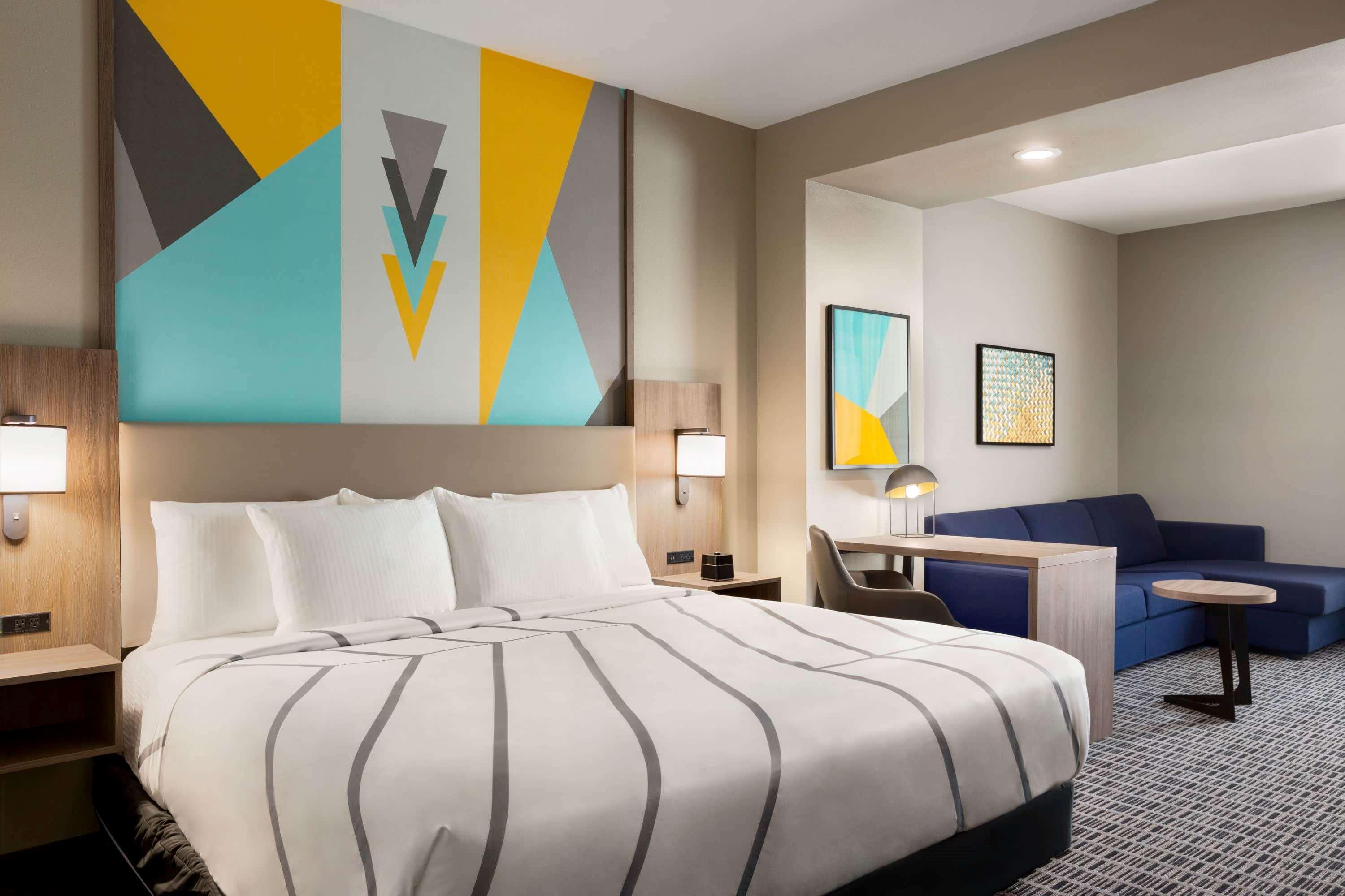 La Quinta By Wyndham Richmond-Sugarland Hotel Exterior photo