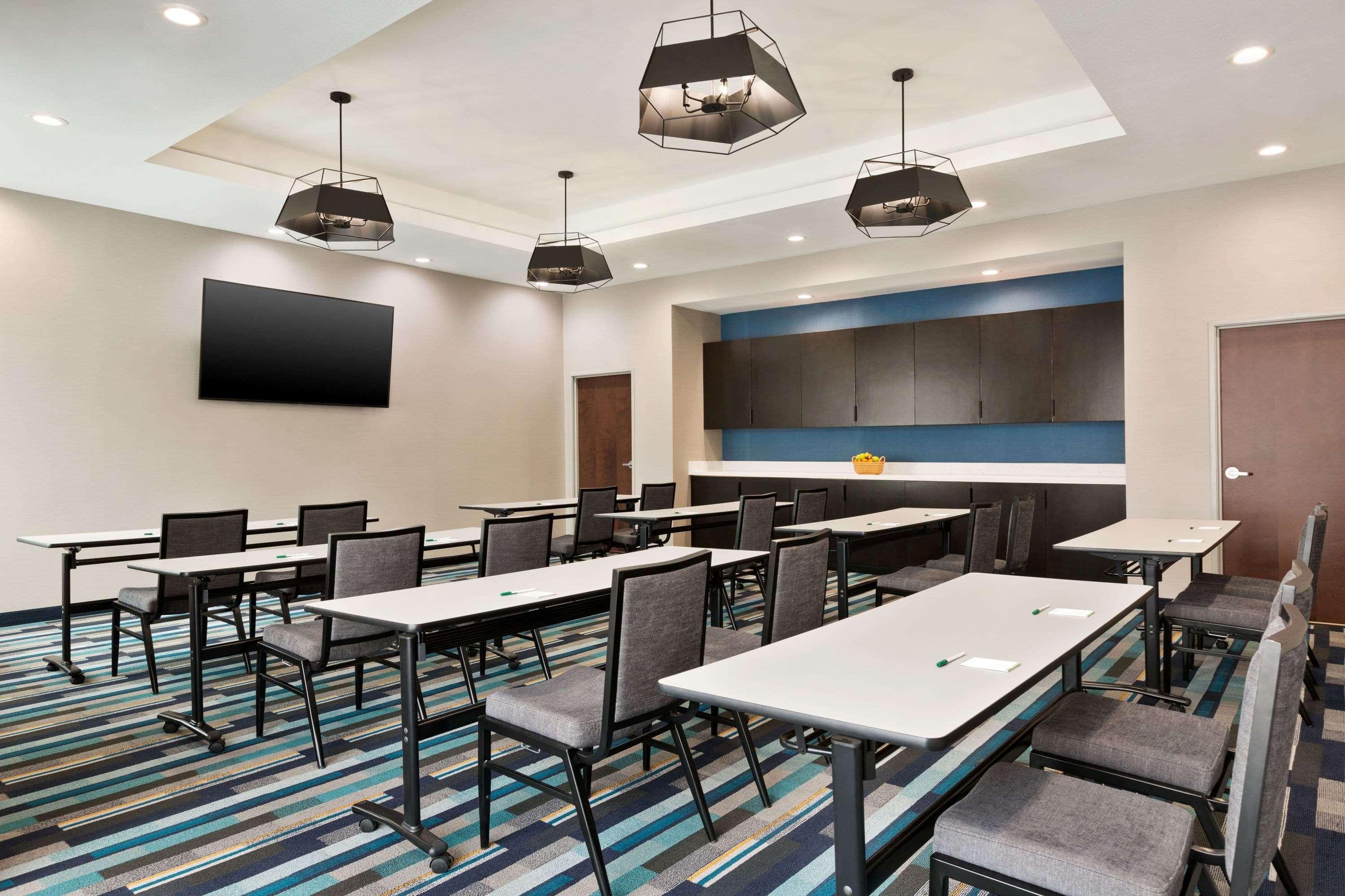 La Quinta By Wyndham Richmond-Sugarland Hotel Exterior photo